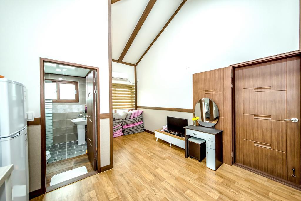 Willa Jeju Myung House Seogwipo Zewnętrze zdjęcie